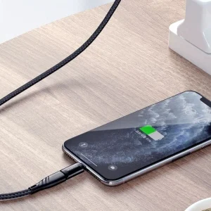 نمای نزدیک تبدیل Lightning به Type‑C مدل OT‑768